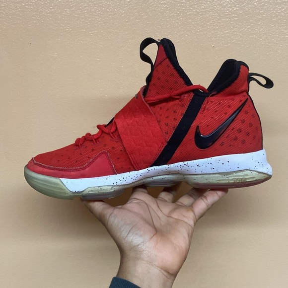 Nike Lebron 14 “Red Brick Road University Red” - Picture 7 of 17